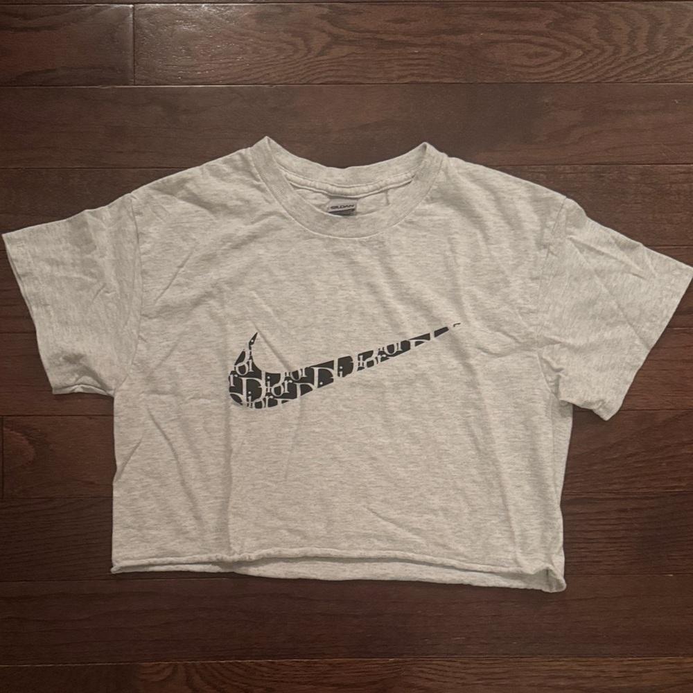 Dior Nike swoosh logo Cropped Tee